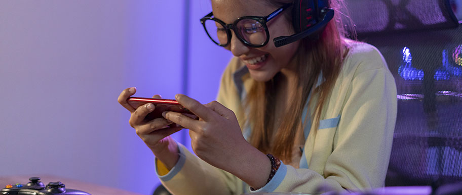 Smartphone gaming