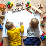 enfants qui dessinent