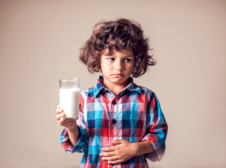 enfant mal ventre lait