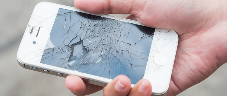 Smartphone cass&eacute;