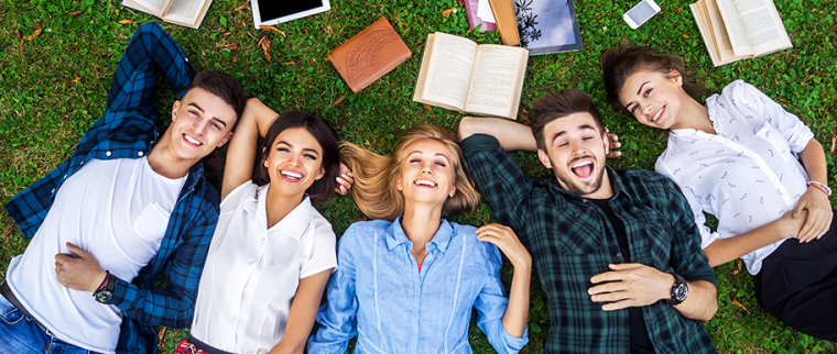étudiants au parc