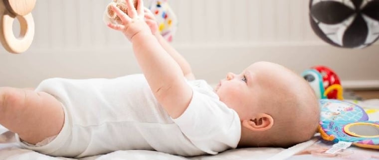 bébé à la crèche