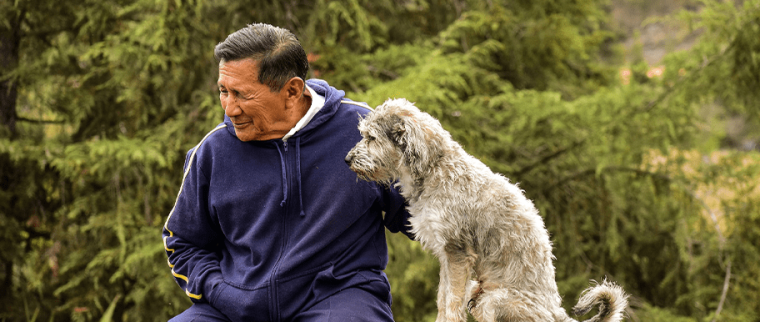 Chien_Homme_Age_Vieux